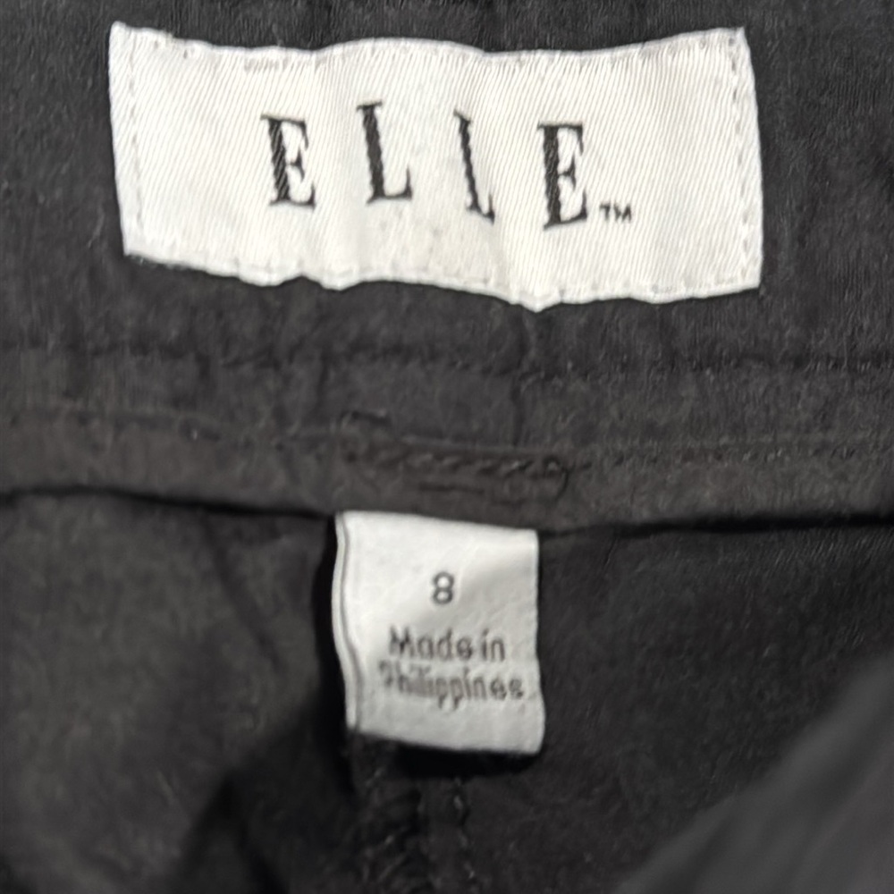 Elle Black Embroidered Flower Pattern Shorts - Picture 4 of 6